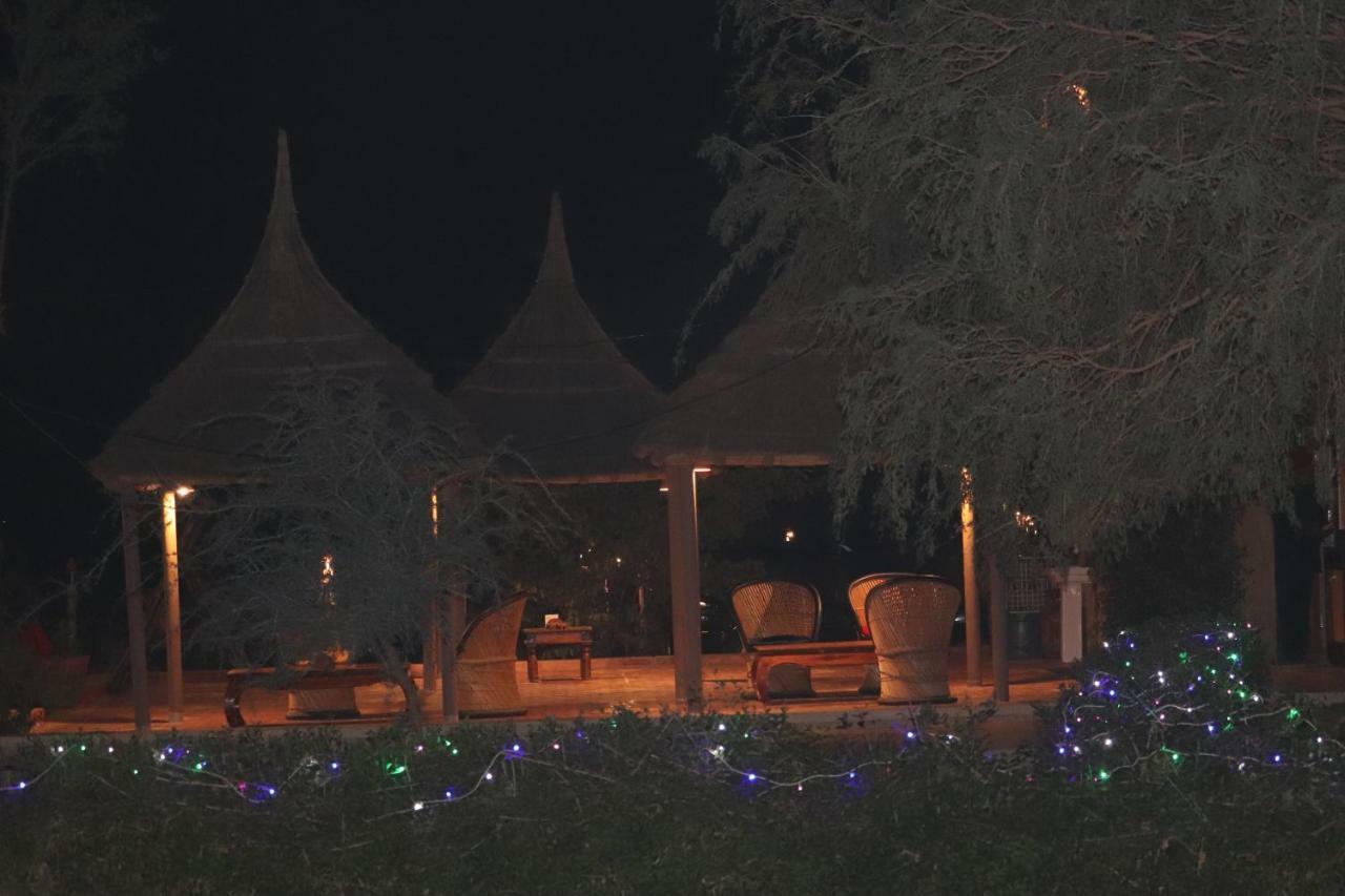 Desert Nights มันดาวา ภายนอก รูปภาพ