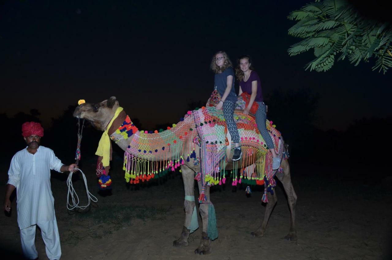 Desert Nights มันดาวา ภายนอก รูปภาพ